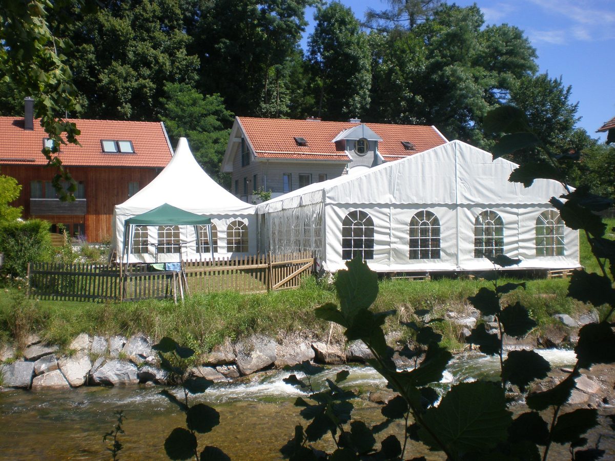 Partyzelt 8m breit: Hochzeit in Uffing 2008 (3)
